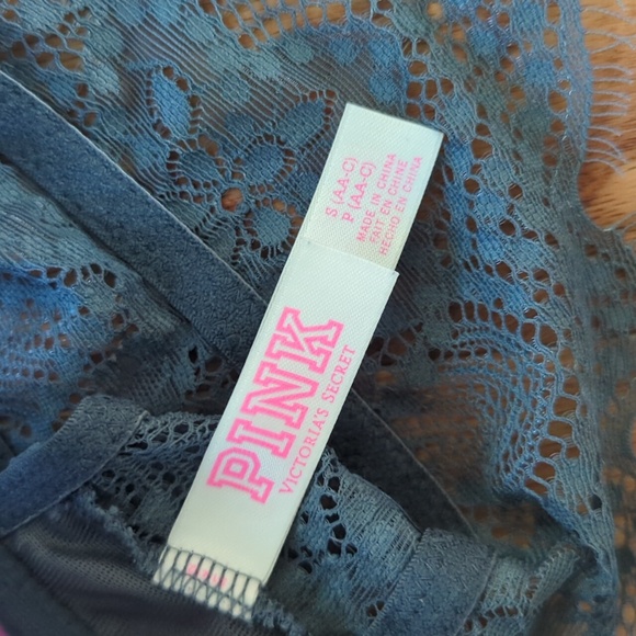 PINK. Eyelash Lace High-Neck PushUp Bralette. Size Small. - Picture 4 of 6